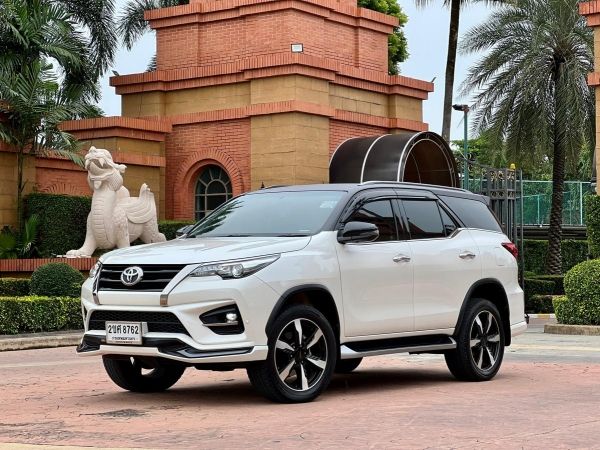 2019 TOYOTA FORTUNER 2.8 TRD SPORTIVO BLACK TOP